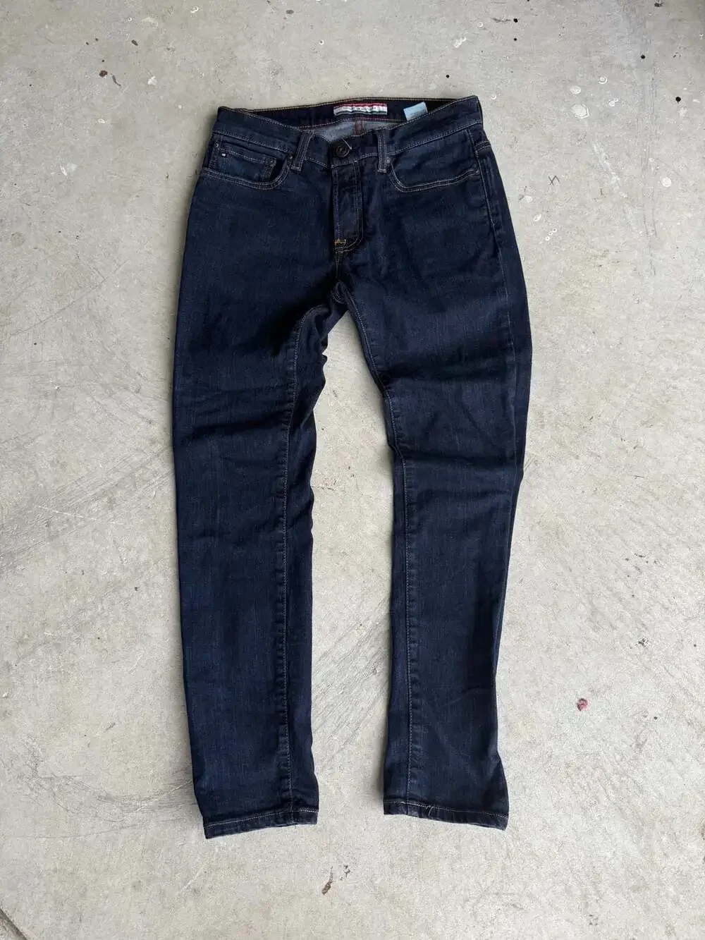 Tommy Hilfiger Men's Slim Fit Dark Wash Denim Jeans